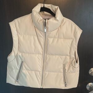 Zara Cream Outerwear with Zipper Details